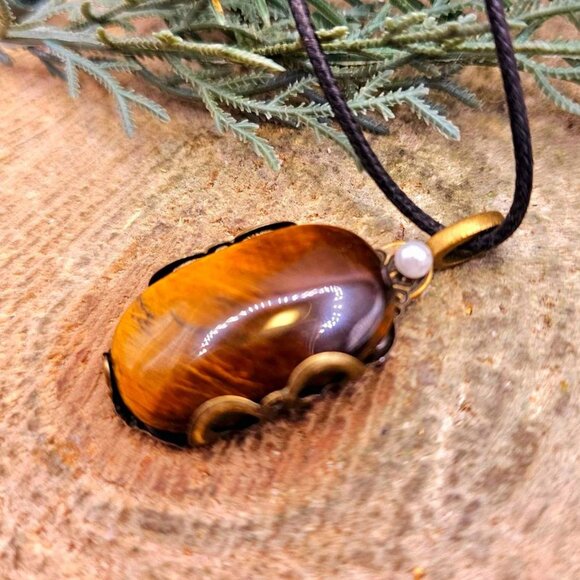 Nature Tiger Eye Polished Stone Flower Pattern Wrapped Pendant Necklace - Picture 9 of 10
